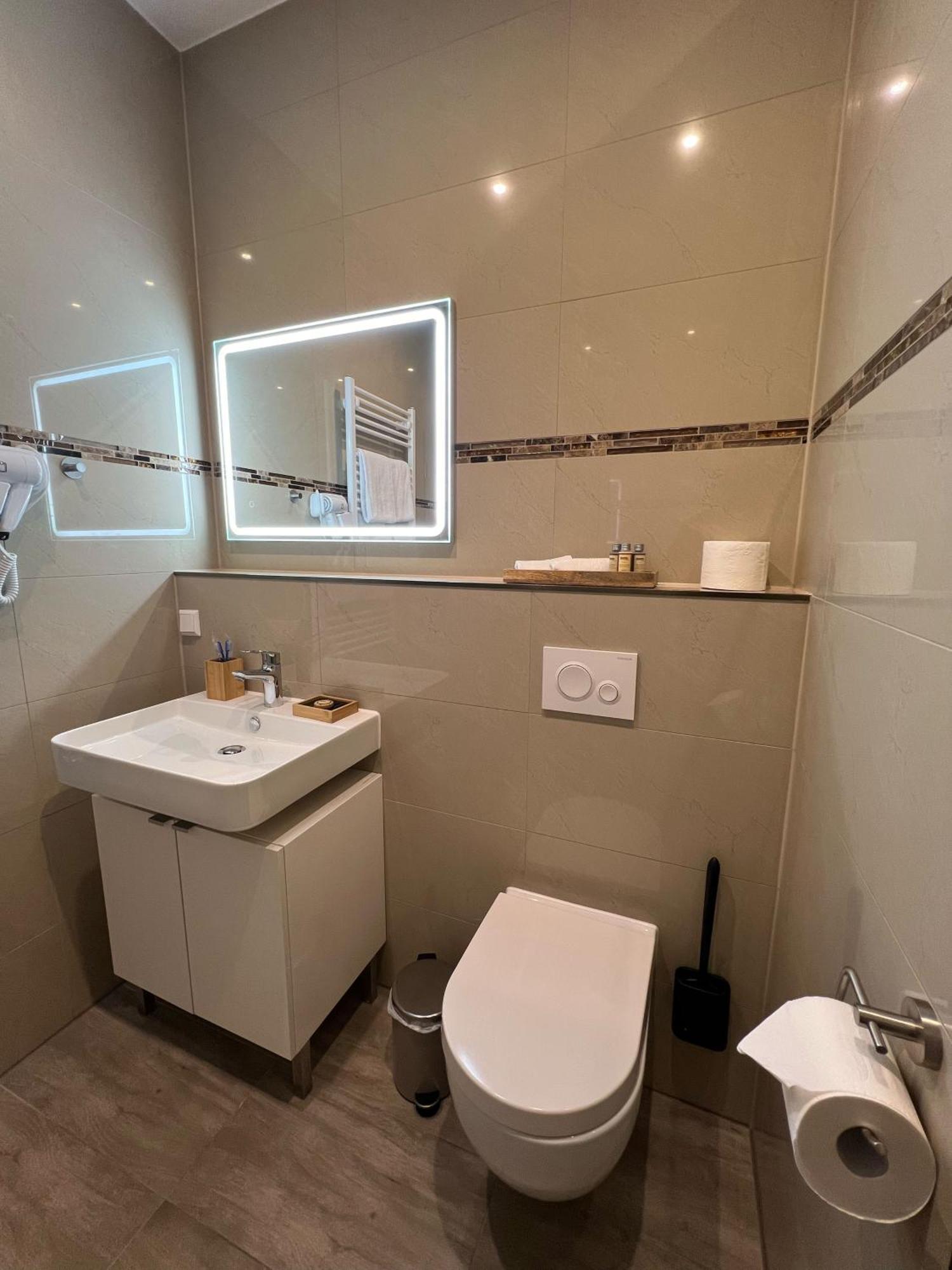Hotel Residenz Luxury Apartments Metzingen  Dış mekan fotoğraf